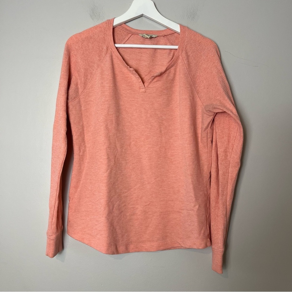 G.H Bass & Co Coral V-Neck Sweater Medium
